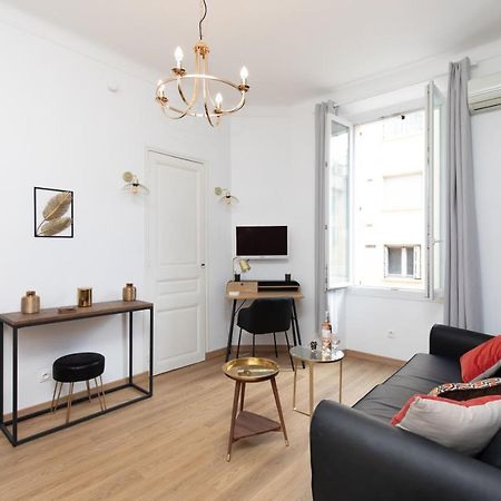 2 Rooms Apartment, Near The Sea And Local Market Cannes Bagian luar foto